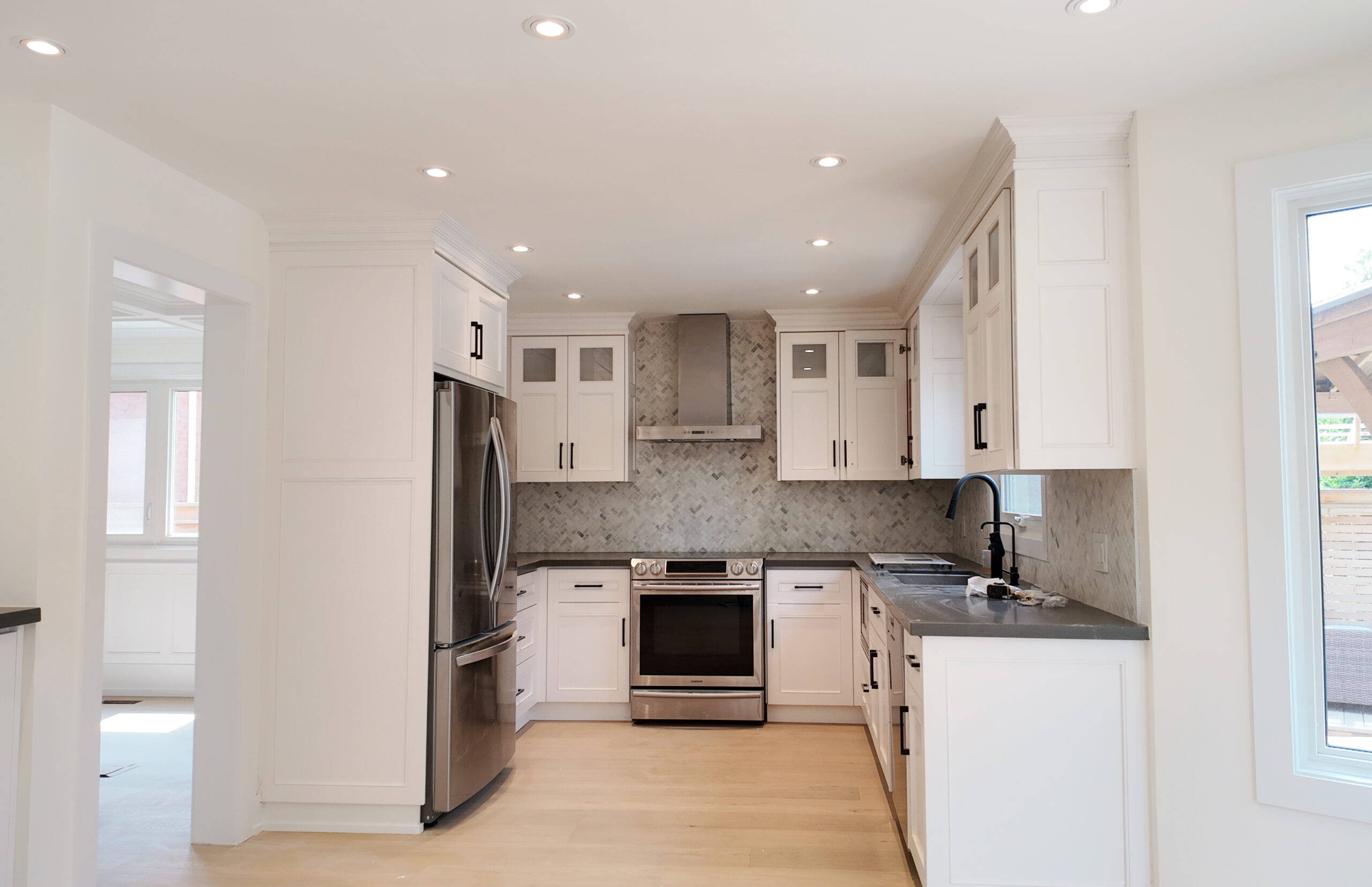 Woodbridge kitchen renovation — modern kitchen look