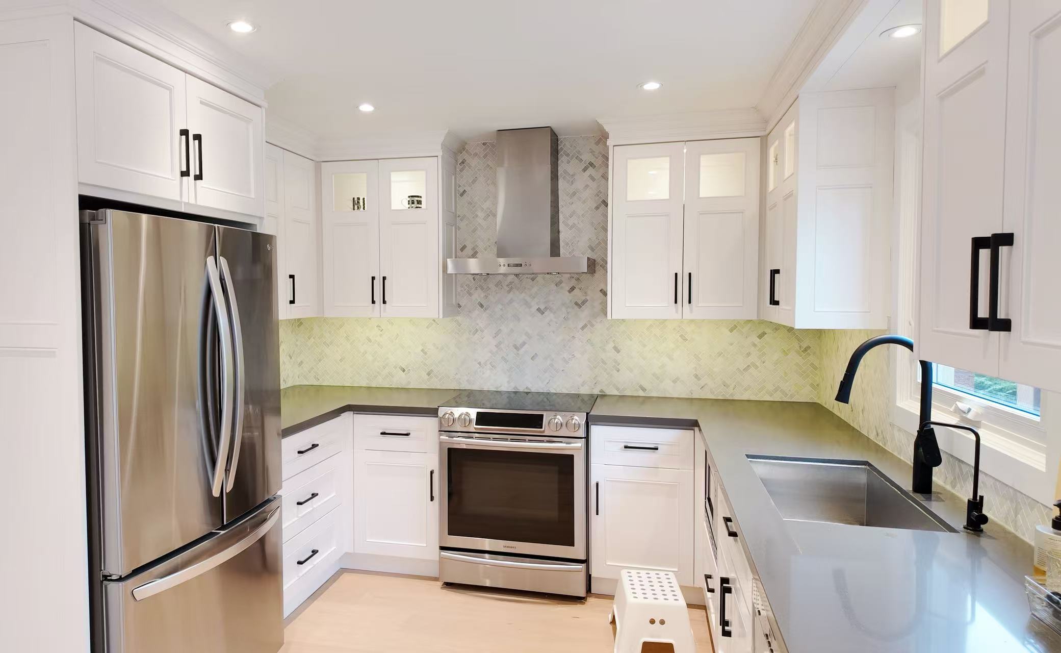 Woodbridge kitchen renovation — floating cabinetry