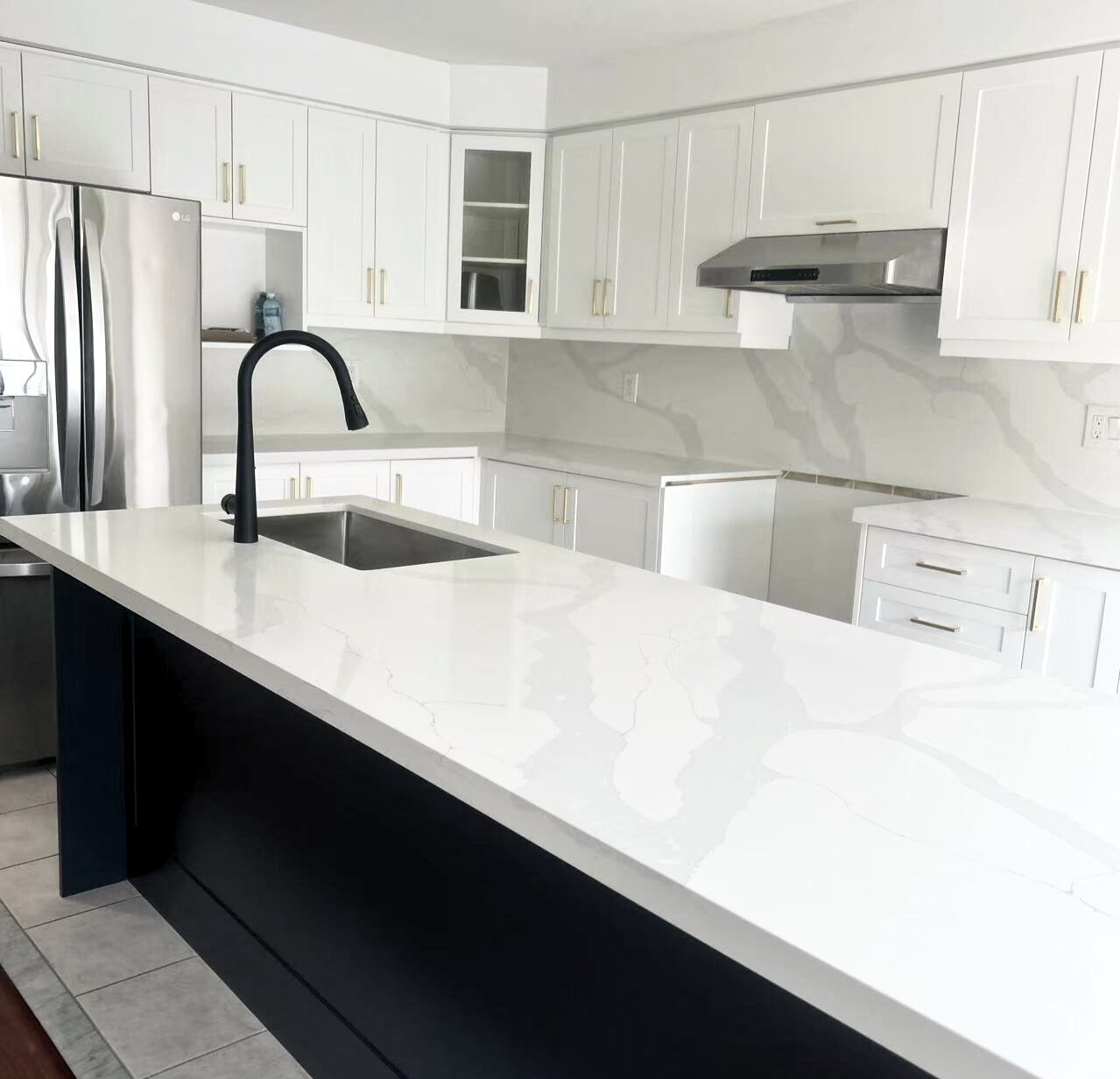 Woodbridge kitchen renovation — quartz surface