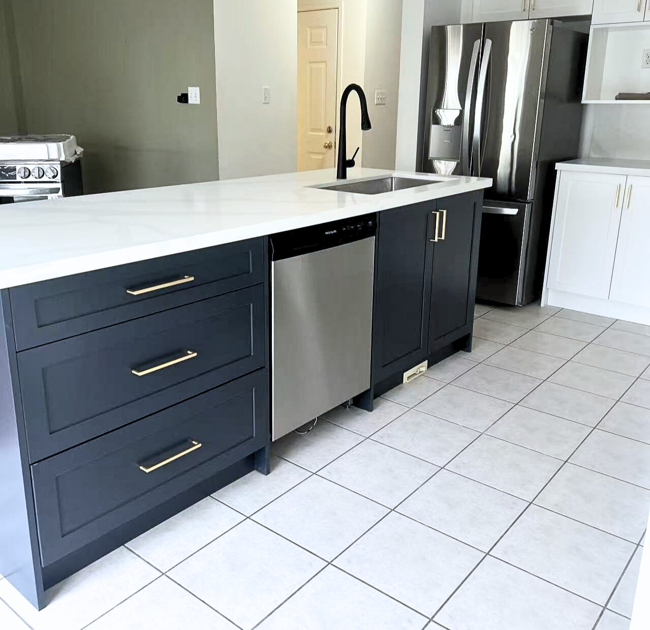 Woodbridge kitchen renovation — lighting design